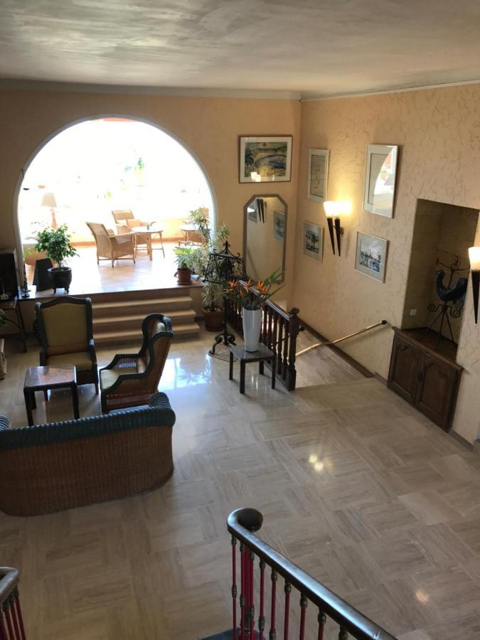 Grand Hotel Moriaz Le Lavandou Exteriér fotografie