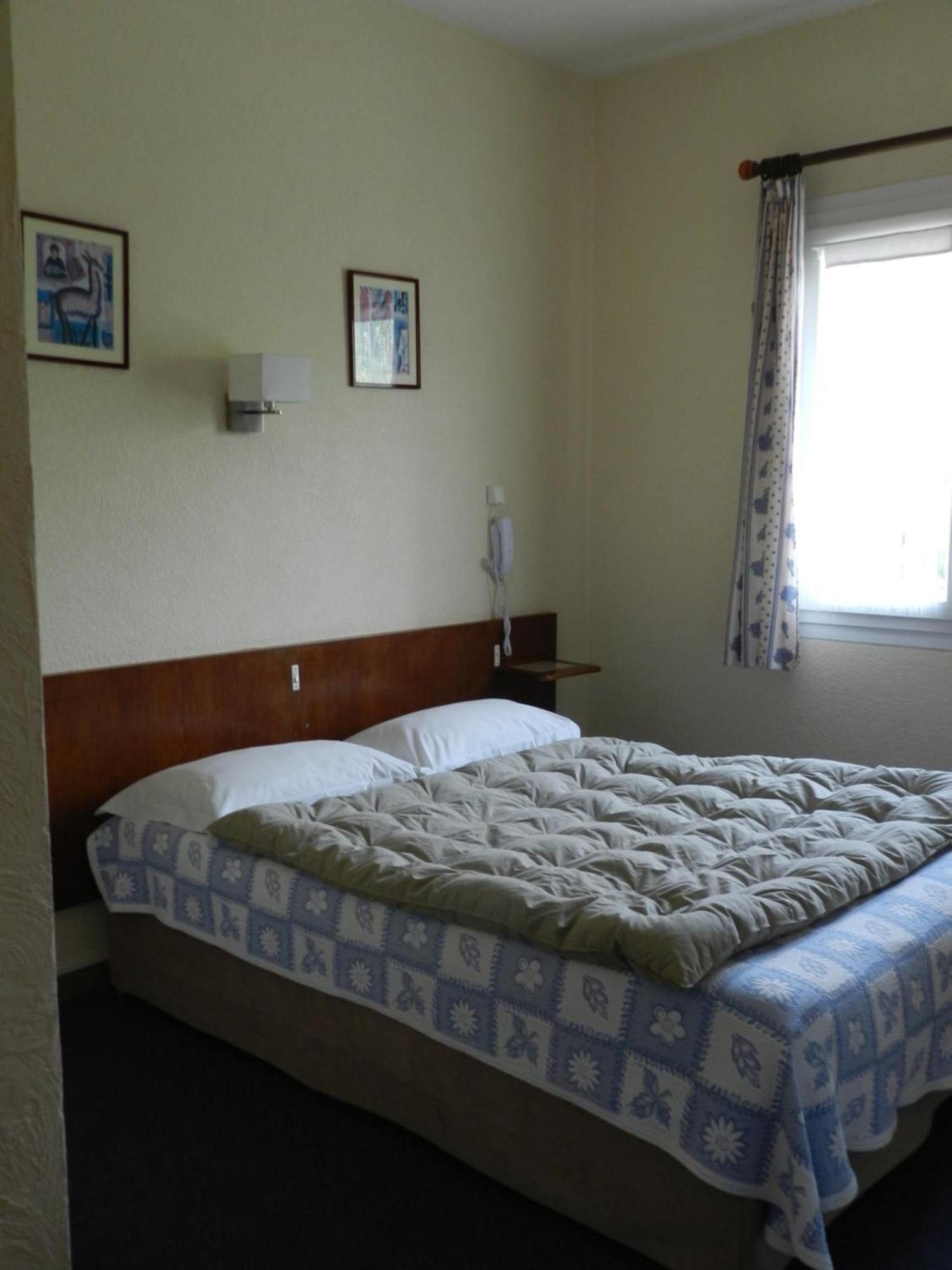 Grand Hotel Moriaz Le Lavandou Pokoj fotografie