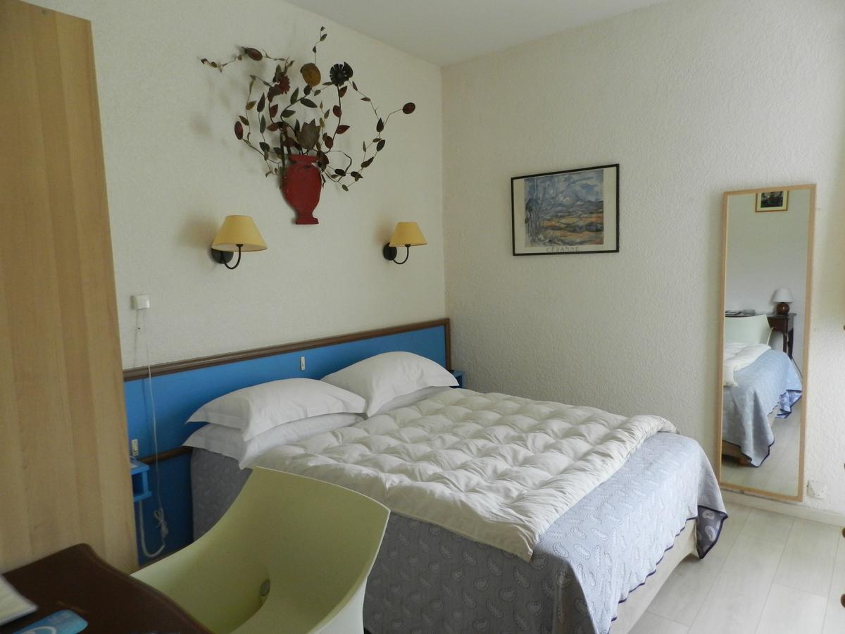 Grand Hotel Moriaz Le Lavandou Pokoj fotografie